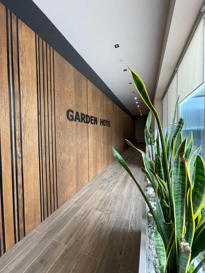 Garden Plaza Hotell Neresnytsya Eksteriør bilde